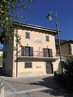 Appartamenti Casa Rita & Antica Corte Ginevra