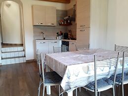 Appartamenti Casa Rita & Antica Corte Ginevra