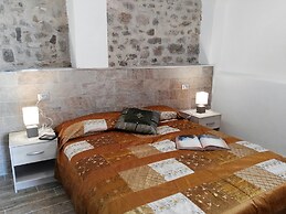 Appartamenti Casa Rita & Antica Corte Ginevra