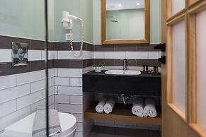 Harismari Cozy Hotel