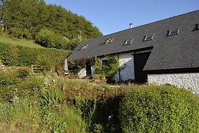 Gilfach Farm Holiday Accommodation