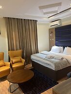 Box Residence Hotel & Apartment