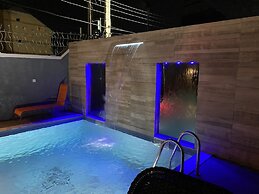 Box Residence Hotel & Apartment