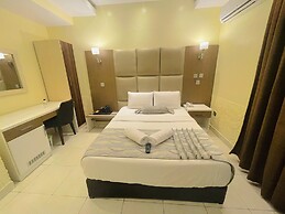 Box Residence Hotel & Apartment