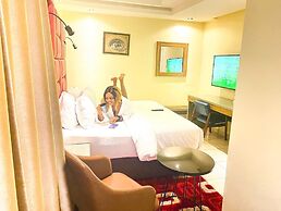 Box Residence Hotel & Apartment