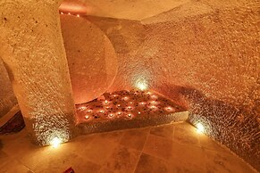 Mosaic Cave Hotel