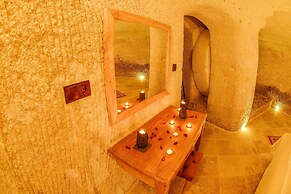 Mosaic Cave Hotel