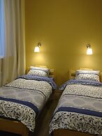 V Ugliche - Hostel