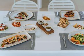 Gennadi Grand Resort