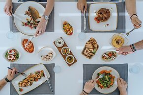 Gennadi Grand Resort