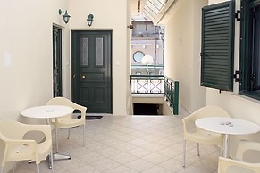 Geo Holidays Studios