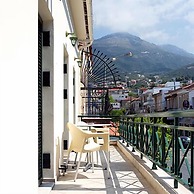 Geo Holidays Studios