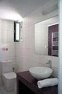 Geo Holidays Studios