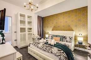 AwesHome - Hanging Gardens