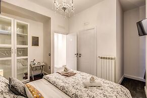 AwesHome - Hanging Gardens