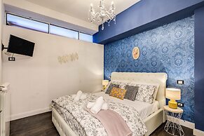 AwesHome - Hanging Gardens