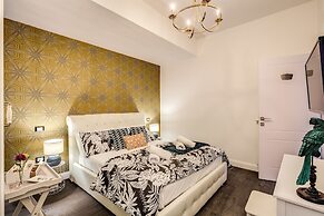 AwesHome - Hanging Gardens