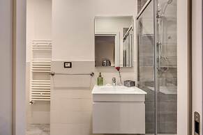 AwesHome - Hanging Gardens