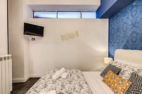 AwesHome - Hanging Gardens