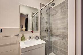 AwesHome - Hanging Gardens