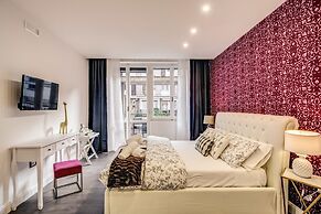 AwesHome - Hanging Gardens