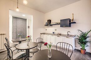 AwesHome - Hanging Gardens