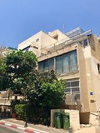 Penthouse & Terrace near Hilton by FeelHome