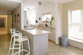 Penthouse & Terrace near Hilton by FeelHome