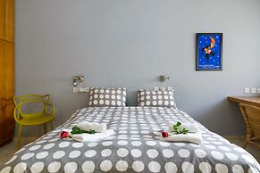 Penthouse & Terrace near Hilton by FeelHome