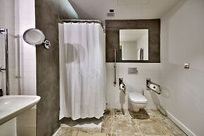 66 Saint Pauls & Spa