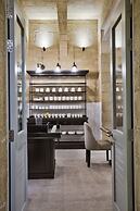 66 Saint Pauls & Spa