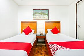 Royale Parc Inn & Suites