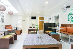 Royale Parc Inn & Suites