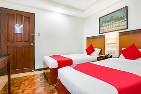 Royale Parc Inn & Suites