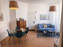 Gordon Beach 2 BR 3rd floor elevator