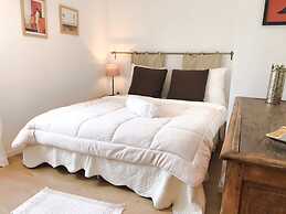 Gordon Beach 2 BR 3rd floor elevator