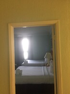 Hollywood Beach Resort-one Bedroom Sleeps 6