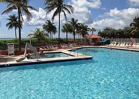 Hollywood Beach Resort-comfortable Large Studio