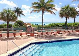 Hollywood Beach Resort-spacious Ocean View Studio