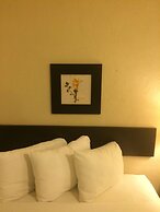 Hollywood Beach Resort-spacious Ocean View Studio