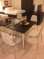 Hollywood Beach Resort-spacious Ocean View Studio