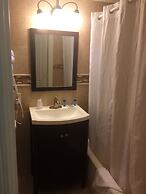 Hollywood Beach Resort- Beautiful Large Studio , Simply the Best Value