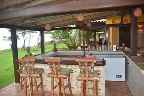 Family Oriented - Private Beach & Horse Stables - Ocean, Pool, & Hot T