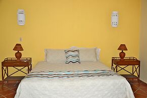 Family Oriented - Private Beach & Horse Stables - Ocean, Pool, & Hot T