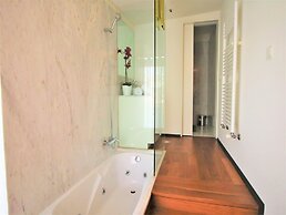 LUXURY VIEWS by YoursPorto