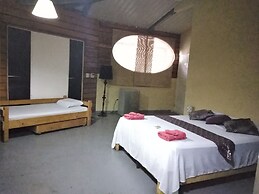 Tuanis B&B Tamarindo