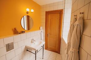 Amante Narikala Hotel