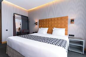 Amante Narikala Hotel