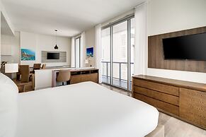 Costa Hollywood Beach Resort