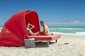 Costa Hollywood Beach Resort